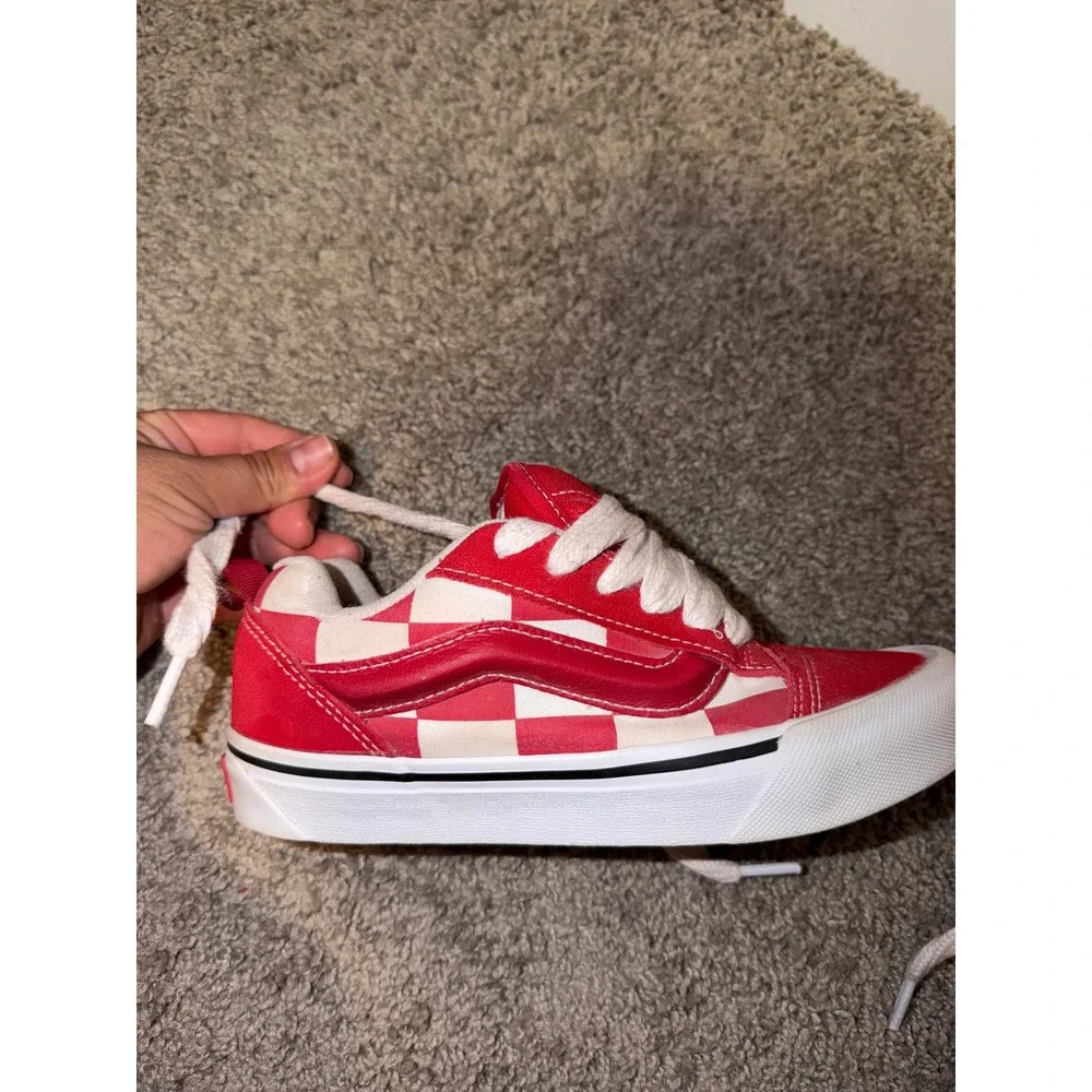 Boy vans red checkered knu Skools 4.5